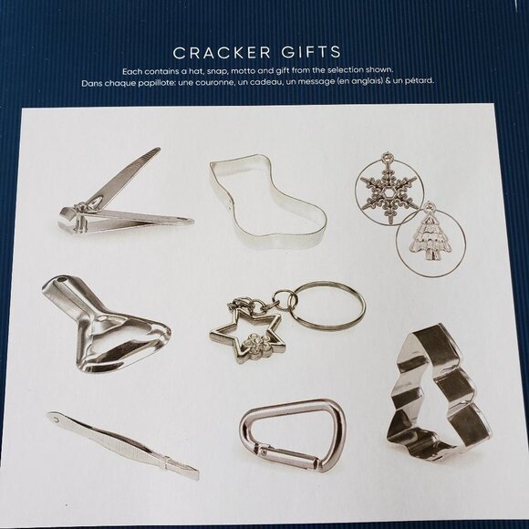 Super Deluxe Holiday Crackers - Set of 8 - Picture 3 of 5